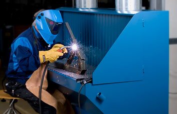 行業(yè)專家告訴你如何維護打磨除塵工作臺