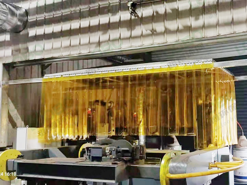 焊接機(jī)器人除塵設(shè)備輕松應(yīng)對機(jī)器人焊接煙塵污染問題