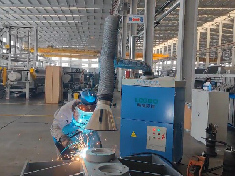 掌握焊煙凈化器的使用方法及注意事項，讓您告別焊煙后顧之憂，工作更舒心